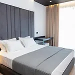 Lans Hotel