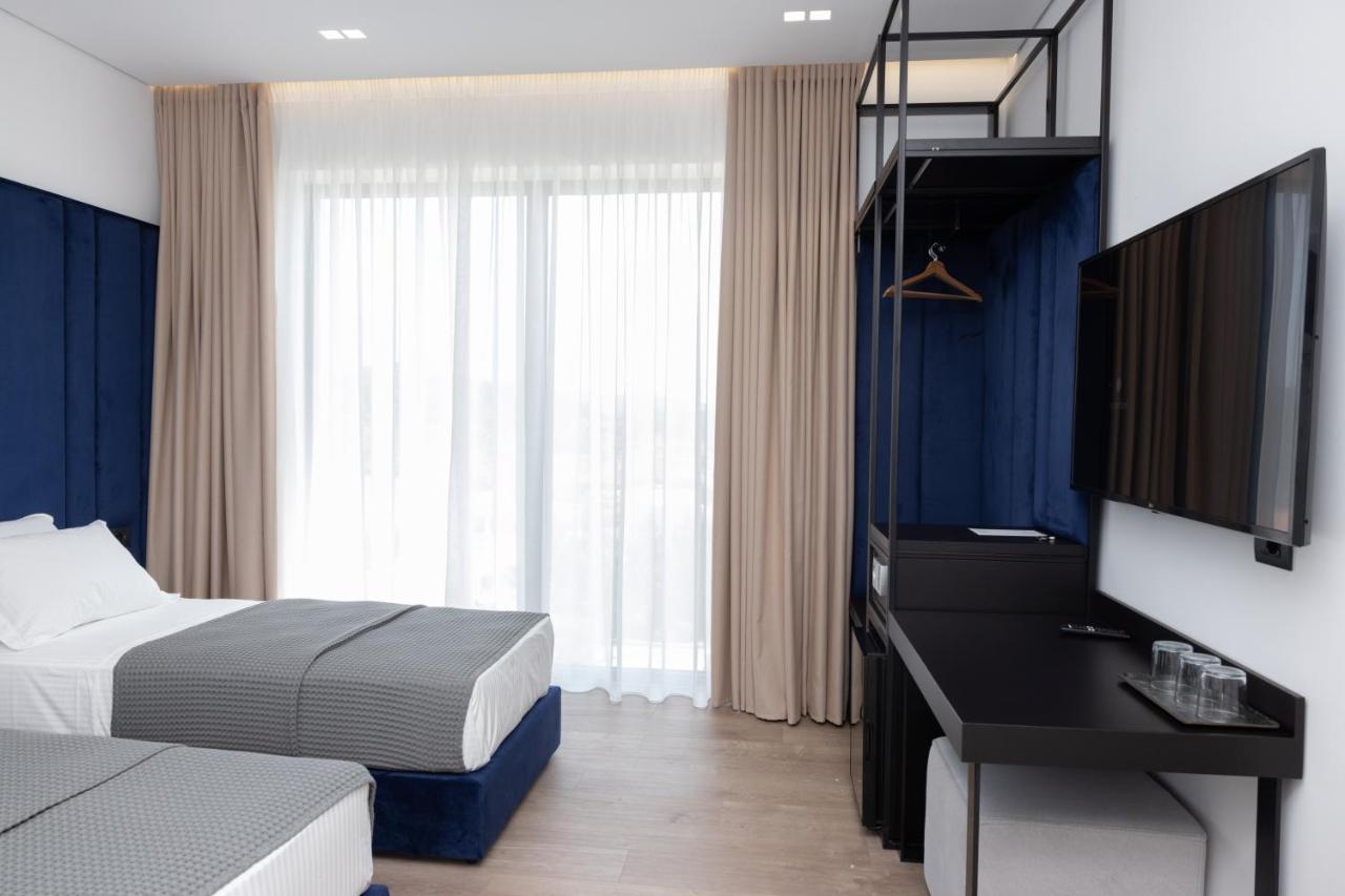 Lans Hotel